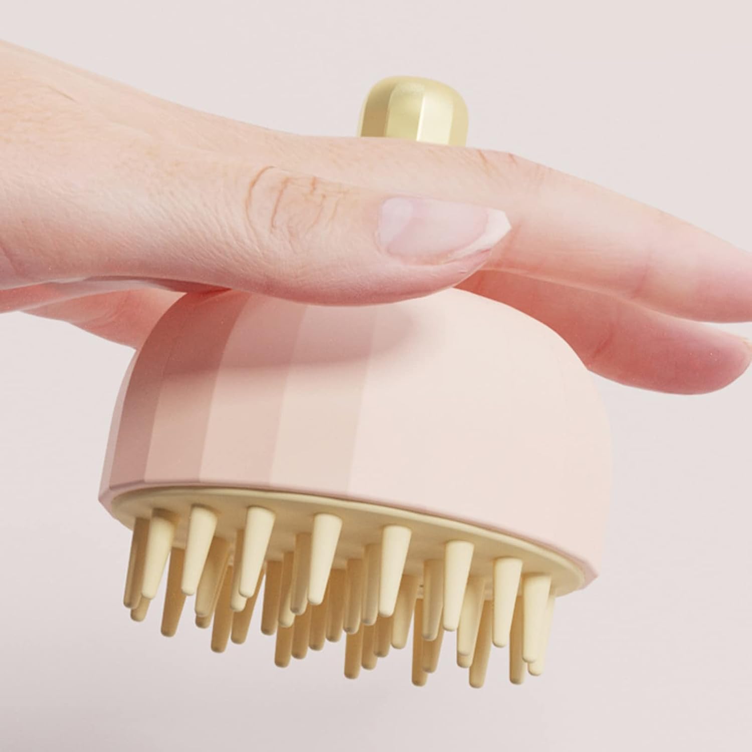 Transform Bath Time with Our Pet Shampoo Bath Brush